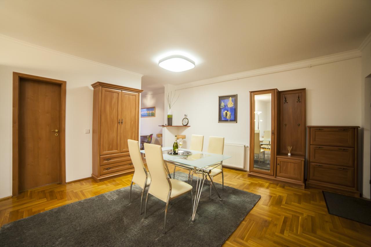Business Class Apartment Cluj-Napoca Esterno foto