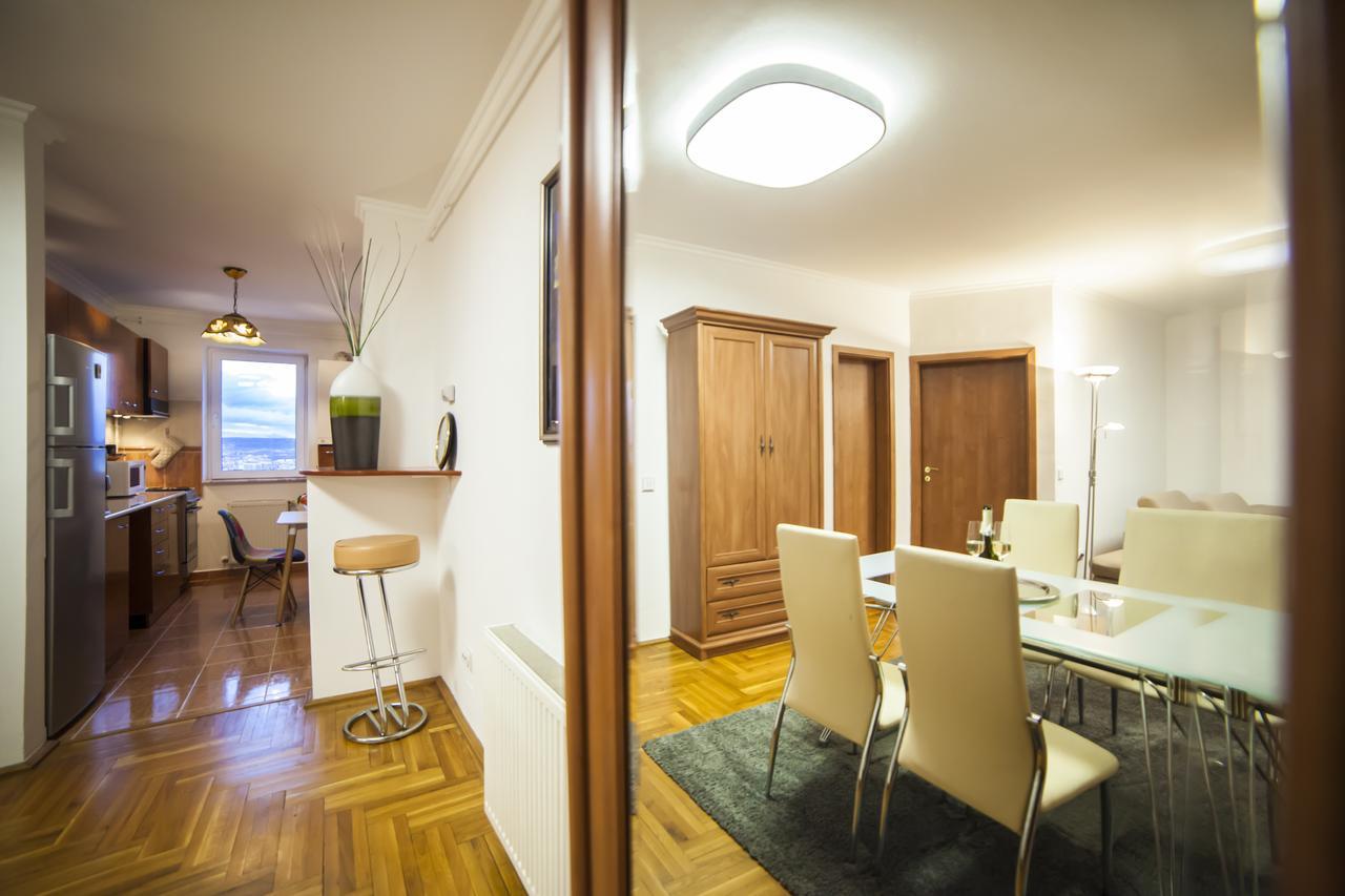 Business Class Apartment Cluj-Napoca Esterno foto