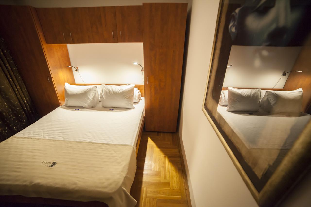Business Class Apartment Cluj-Napoca Esterno foto