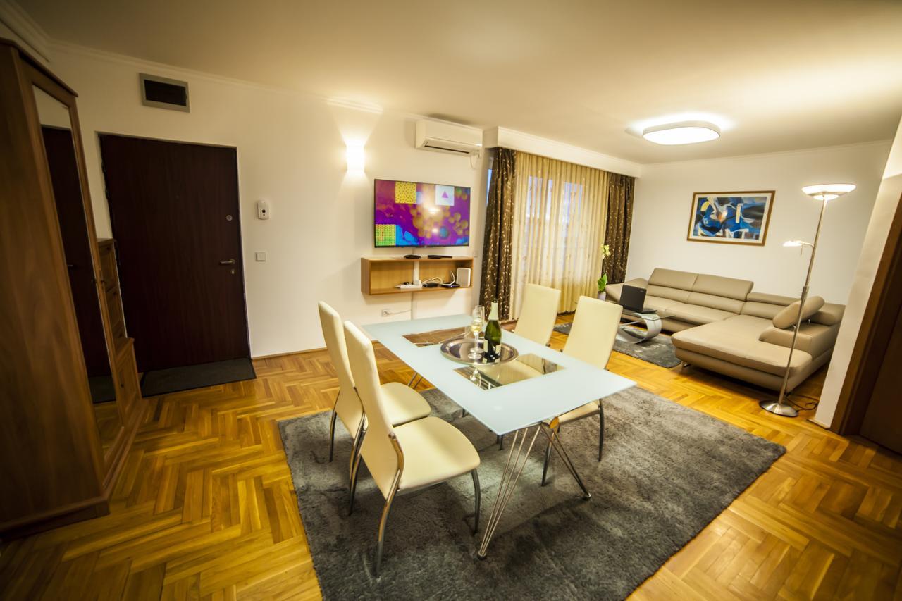 Business Class Apartment Cluj-Napoca Esterno foto